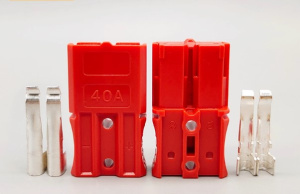 Разъем Anderson 40A sesmini красный для АКБ к ИБП и пр. Разъем Anderson 40A sesmini красный для АКБ к ИБП и пр.