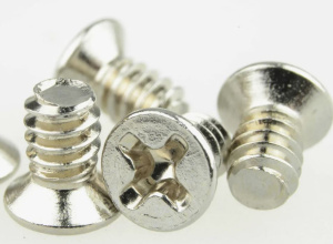 Комплект болтиков для салазок 3.5" (16 болтиков) Комплект болтиков для салазок 3.5" (16 болтиков)